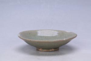 000199青釉花口盘
