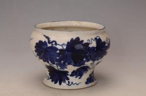 000991青花葡萄鼠纹水钵“面”款