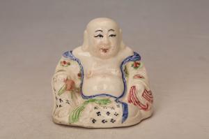 001333大窑五彩弥勒佛坐像“聚记”款
