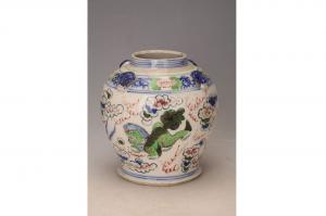 001062大窑五彩狮子滚球纹四系将军罐