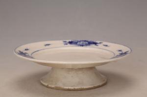 001339青花花卉纹高足盘“荣利”款