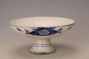 001346青花花卉纹高足盘“陶玉峰”款