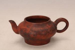 001077“惠孟臣”款红陶壶