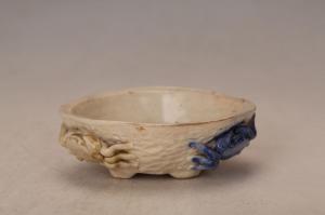 001371五彩塑蟹海棠口笔洗