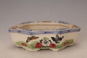 001387大窑五彩花蝶纹钵