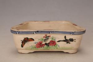 001390大窑五彩花蝶纹蝶型花盆“昌盛”款