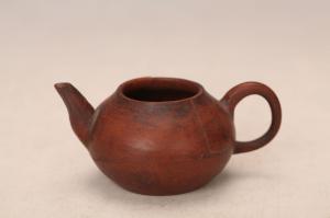 001462“清利怀德”款红陶壶