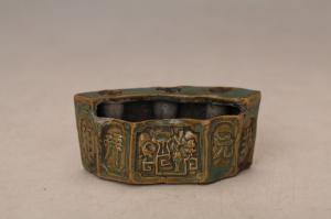 001566“状元拜相”绿釉笔洗