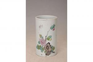 001492五彩花卉纹笔筒