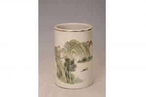 001493五彩山水纹笔筒