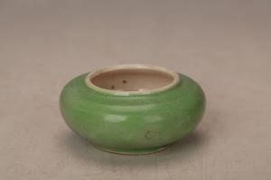 001500绿釉扁腹水丞