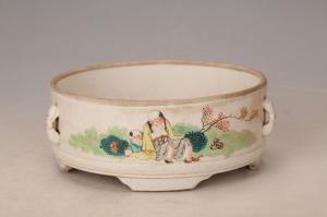 001601五彩寿星人物纹汤窝“荣利”款