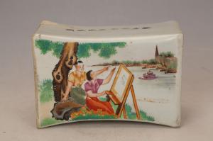 001616五彩人物纹枕