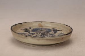 001201青花花蝶纹平底盘