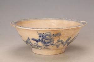 001207青花花卉图案纹折沿洗