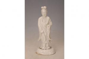 001318白釉观音立像