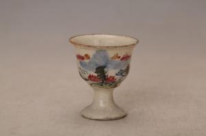 001226五彩山水纹高足杯