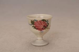 001228五彩花卉纹高足酒杯