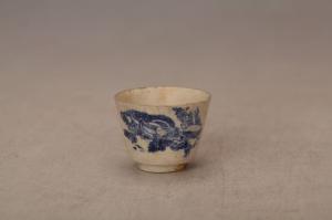 001229蓝彩花卉纹杯