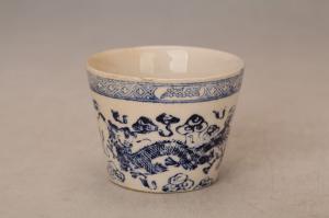 001245蓝彩龙纹杯