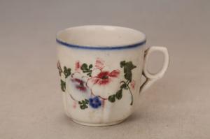 001257五彩花卉纹耳杯