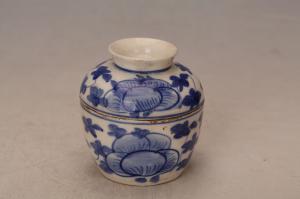 001278青花满牡纹盖钵