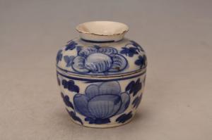 001282青花满牡纹盖钵