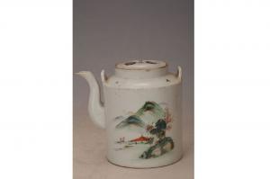 001666五彩山水纹提梁壶