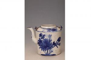 001667蓝彩花鸟纹提梁壶