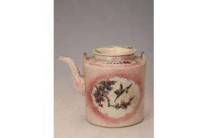 001673红地喷彩开光花鸟纹提梁壶“海记”款