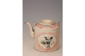 001675五彩博古纹提梁壶