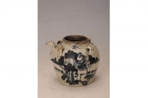 001678青花山水纹提梁壶