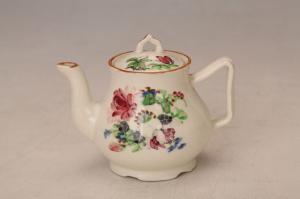 001698大窑五彩花卉纹壶