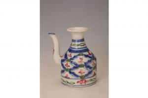 001713大窑五彩花卉图案纹撇口味壶