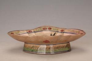 001728五彩花鸟纹棱形盘