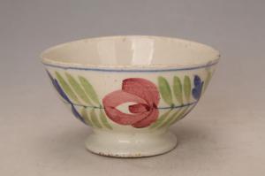 001754大窑五彩花卉纹宽圈足碗“光昌”款