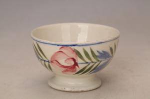 001755大窑五彩花卉纹宽圈足碗