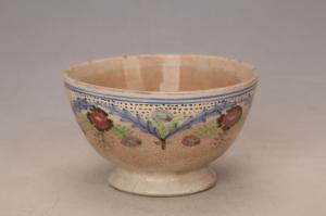 001758大窑五彩花卉图案纹碗