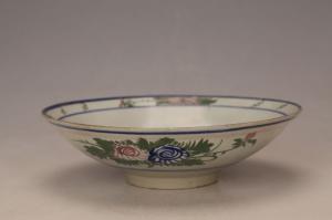 001807红绿彩花卉图案纹碗