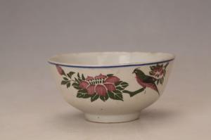 001812青花红绿彩花鸟纹碗