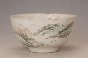 001831五彩山水纹碗“陶成玉”款