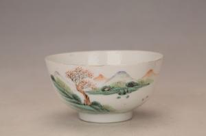 001837五彩山水纹碗