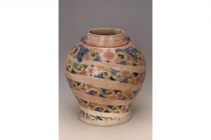 001861大窑五彩旋花纹四系将军罐“陶玉”款