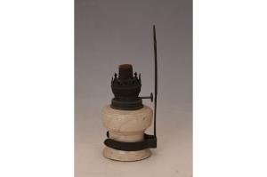 001872白釉煤油灯