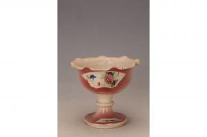 001888“成合”款五彩花蝶纹高足盆