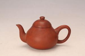 001918红陶茶壶“兴新”款