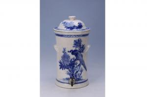 002133“如合出品”款蓝彩花鸟纹滤水罐