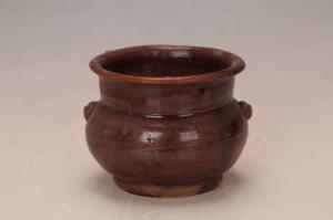 001964褐釉铺首香炉