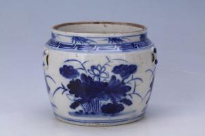 002139“永和”款蓝彩莲池纹四系罐