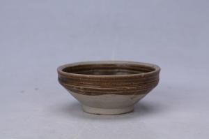 002360褐釉杯